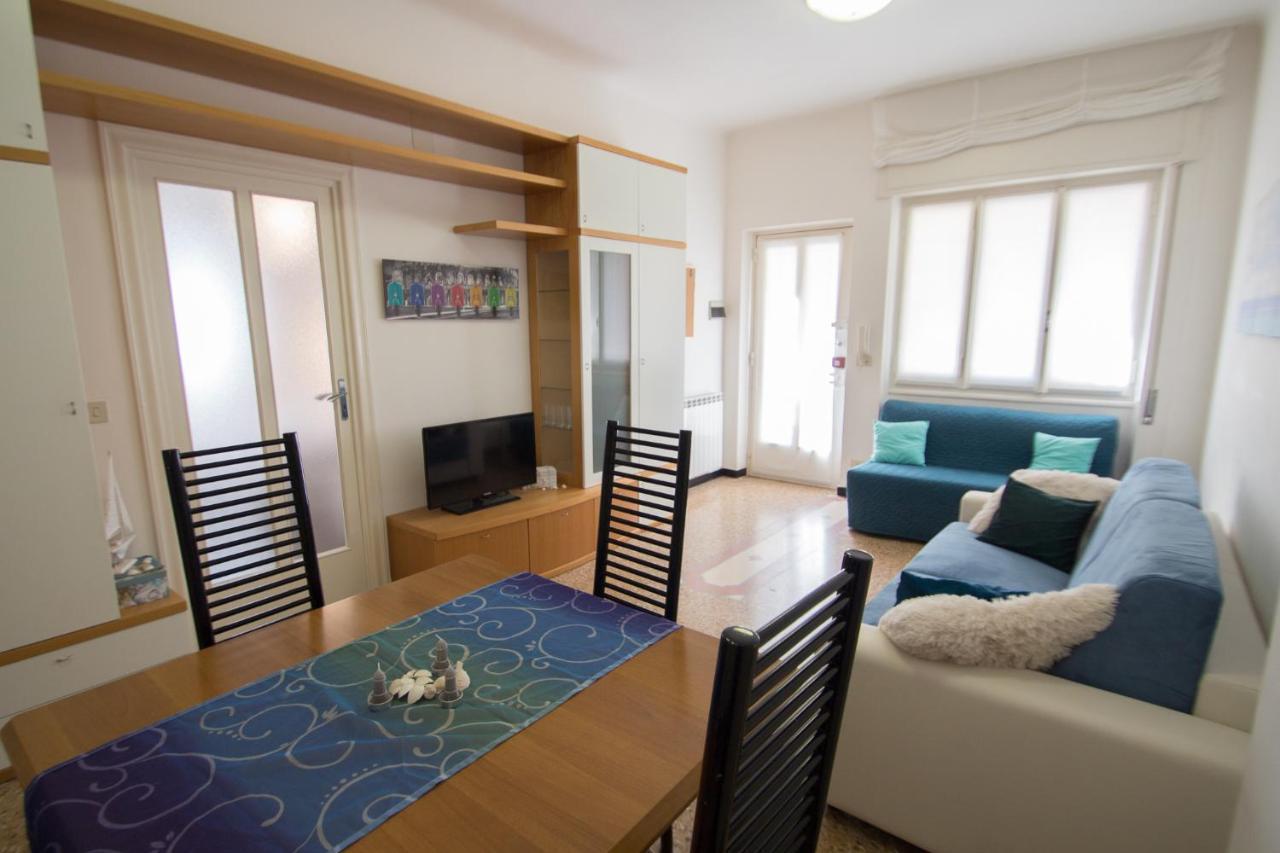 Grande Bilocale Con Giardino E Posto Auto Privato Comodo Al Mare Varazze Exteriör bild
