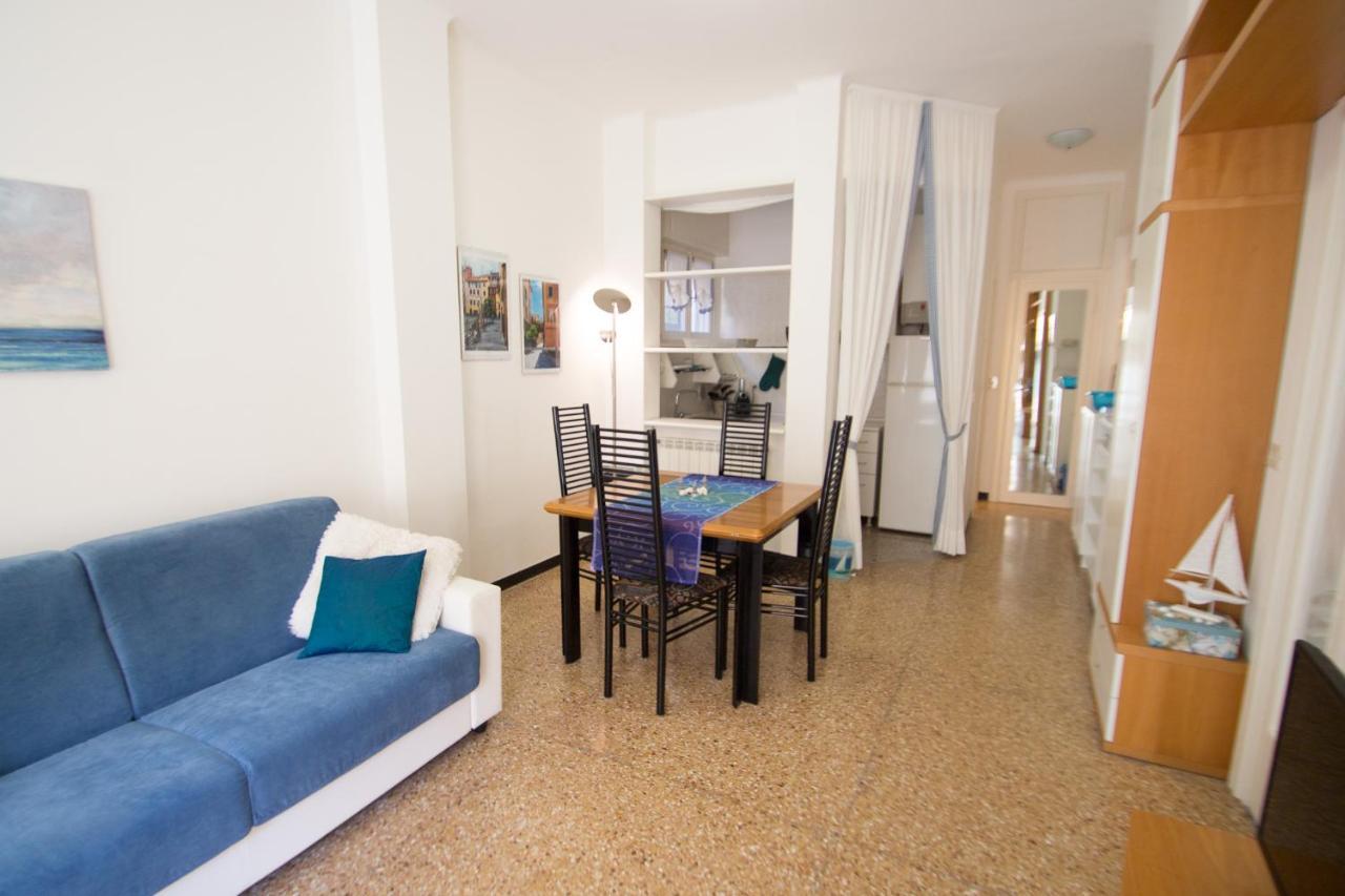 Grande Bilocale Con Giardino E Posto Auto Privato Comodo Al Mare Varazze Exteriör bild